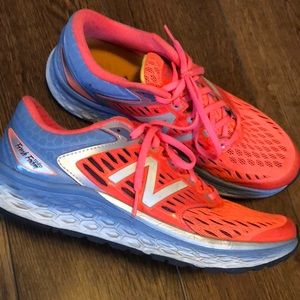 Womens New Balance 8.5 fresh foam shoes